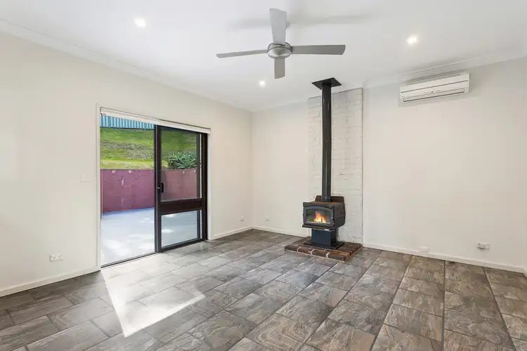 Sixth view of Homely house listing, 8 Jacaranda Avenue, Figtree NSW 2525
