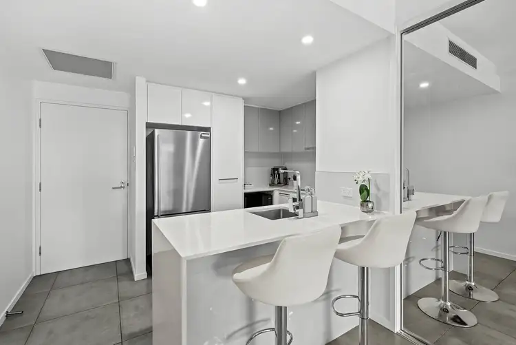 Main view of Homely unit listing, 5/24 Ernest Street, Morningside QLD 4170