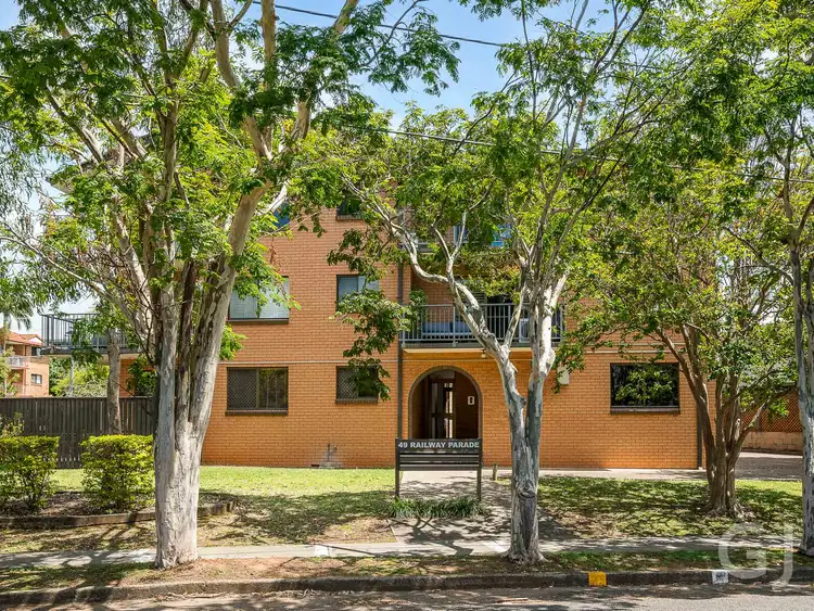 Fifth view of Homely apartment listing, 2/49 Railway Parade, Clayfield QLD 4011