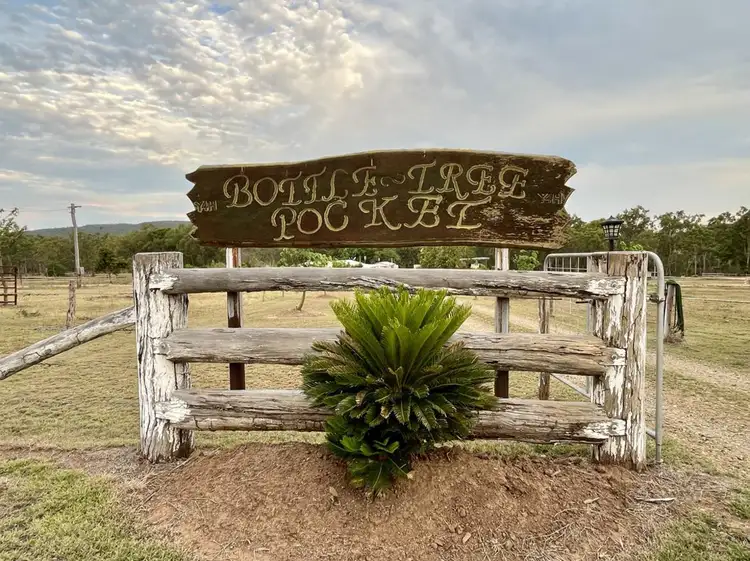 49582 Burnett Highway, Oakey Creek QLD 4714