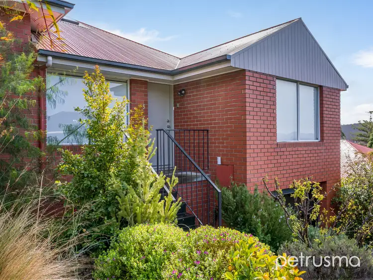 Main view of Homely villa listing, 5/32 Mortimer Avenue, Mount Stuart TAS 7000