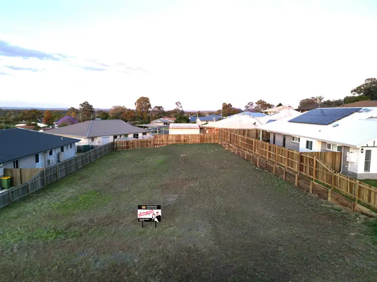 18 Leyden Drive, Oakey QLD 4401