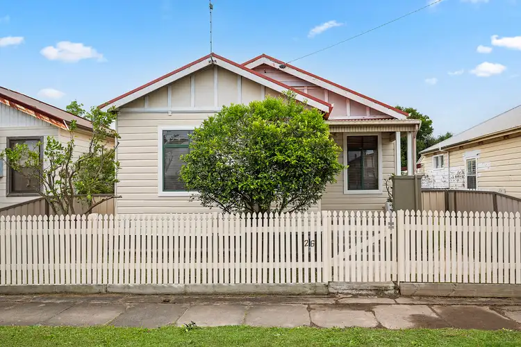 26 Macquarie Street, Mayfield NSW 2304