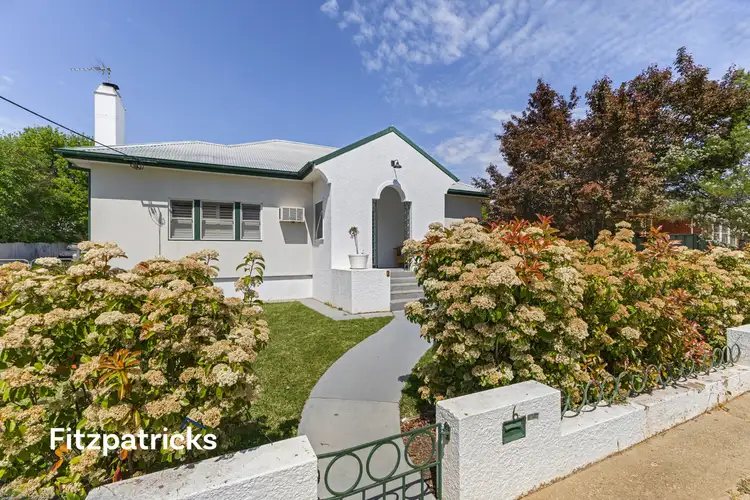 6 Lindsay Street, Turvey Park NSW 2650