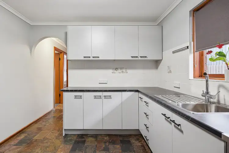 Fifth view of Homely house listing, 4 Carney Close, Salisbury Plain SA 5109