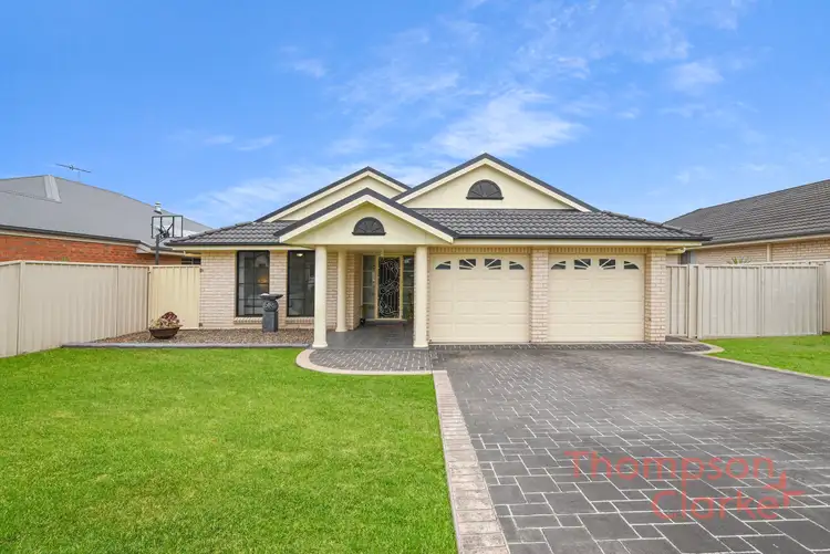 12 Centre Street, Greta NSW 2334