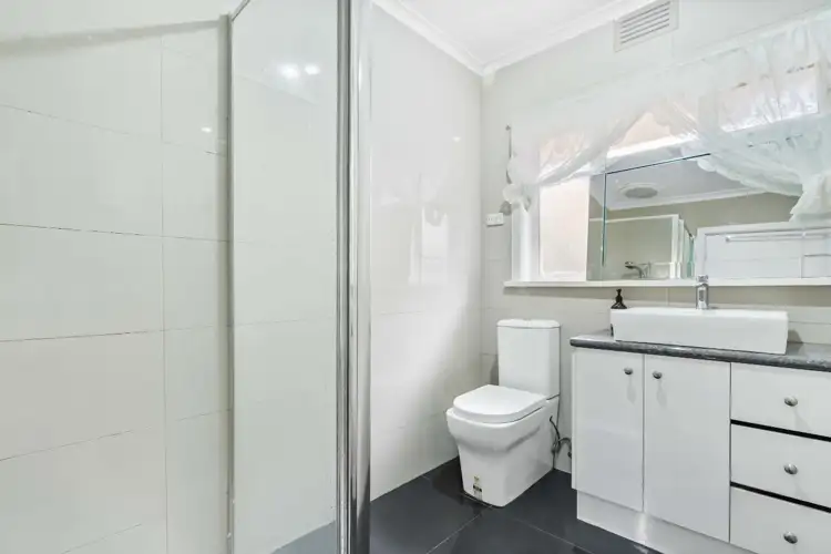 Fifth view of Homely house listing, 21 Sunline Avenue, Noble Park North VIC 3174