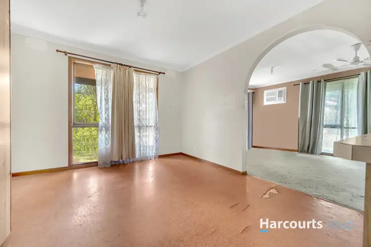 Second view of Homely house listing, 3 Diane Close, Pakenham VIC 3810