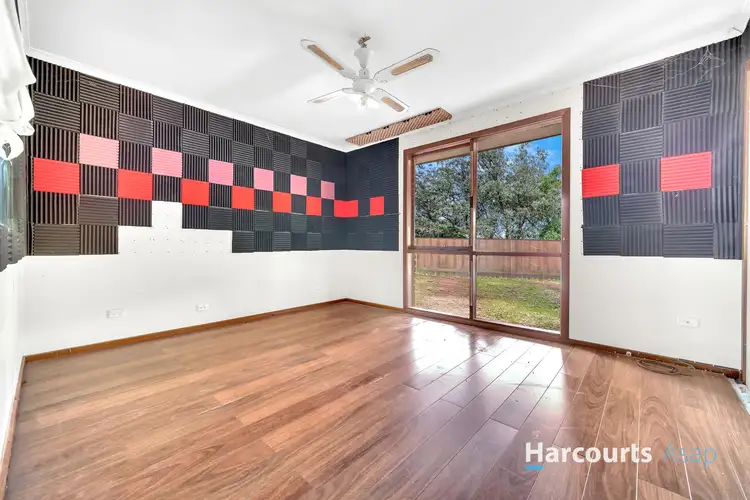 Fifth view of Homely house listing, 3 Diane Close, Pakenham VIC 3810