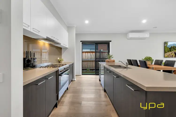 10 Dalmatian Street, Cranbourne East VIC 3977