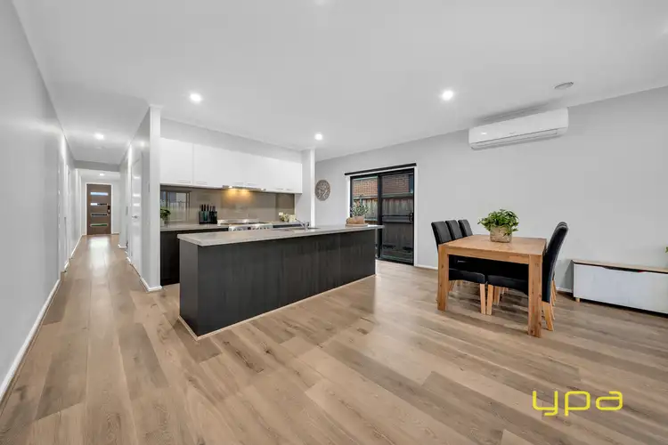 Fifth view of Homely house listing, 10 Dalmatian Street, Cranbourne East VIC 3977