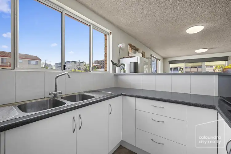 Fifth view of Homely unit listing, 4/16 Moreton Parade, Kings Beach QLD 4551