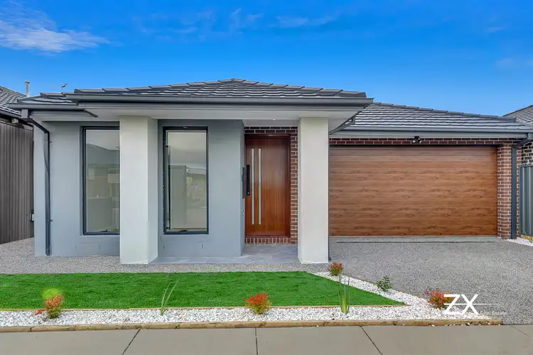 27 Mound Avenue, Donnybrook VIC 3064