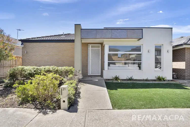 21 Fireside Avenue, Point Cook VIC 3030