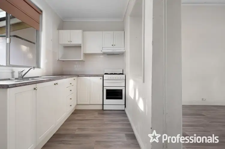 Fifth view of Homely semi-detached listing, 199 Peel Street, Bathurst NSW 2795