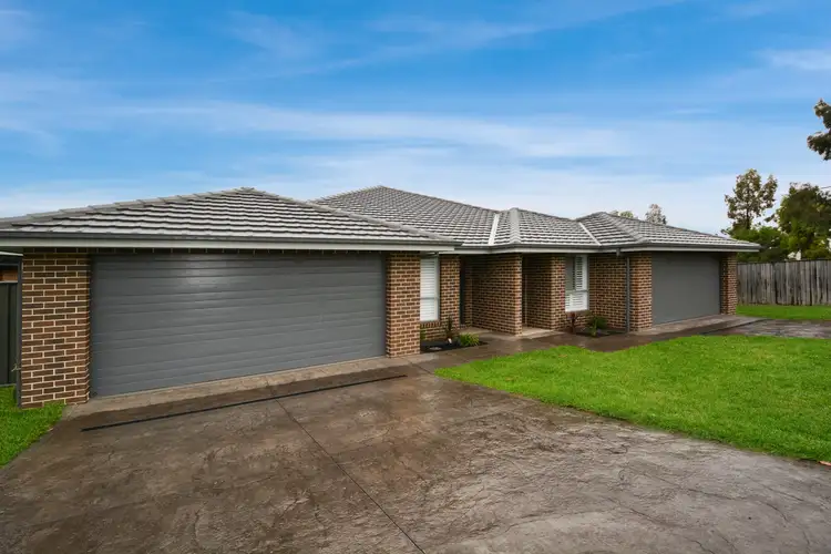 2/2 Bottle Brush Avenue, Gunnedah NSW 2380