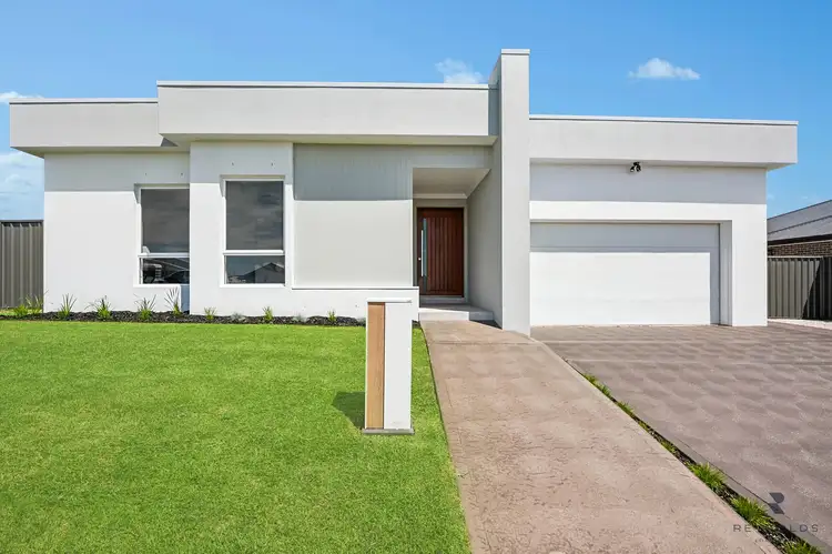 28 Hone Creek Drive, Caerleon NSW 2850