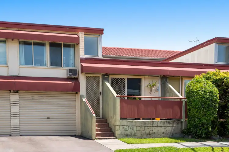 2 Clarence Road