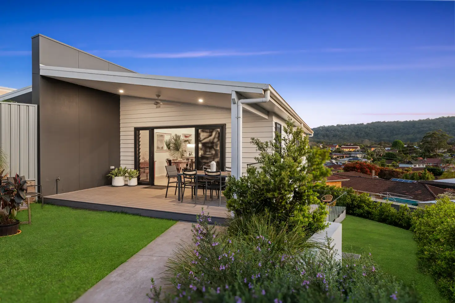 Main view of Homely townhouse listing, 5/13 Caldwell Close, Green Point NSW 2251