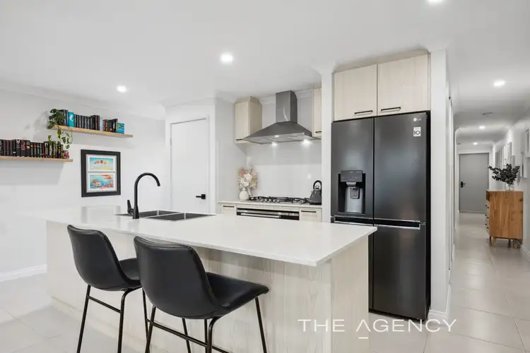 44 Turquoise Boulevard, Treeby WA 6164