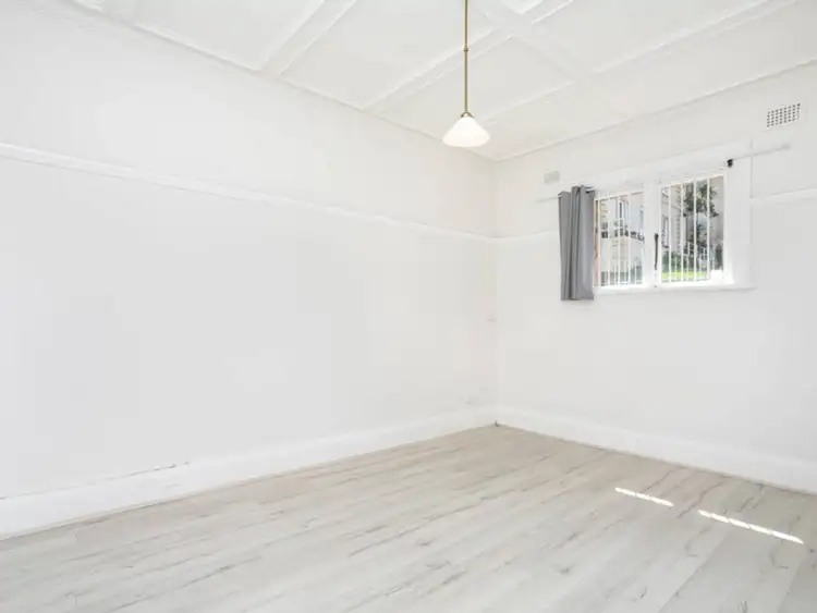 Fifth view of Homely studio listing, 7/12 East Crescent Street, Mcmahons Point NSW 2060