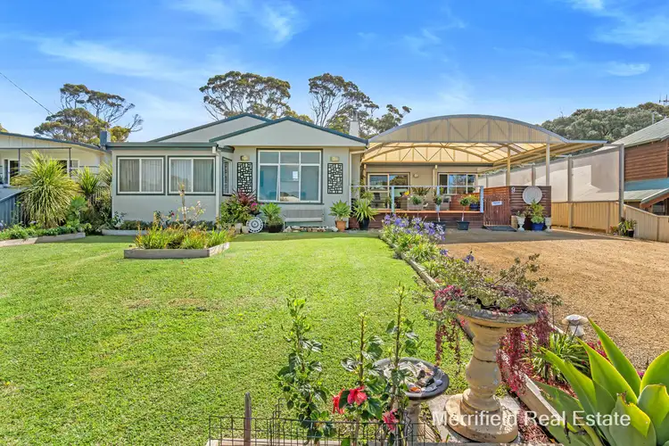 9 King George Street, Little Grove WA 6330