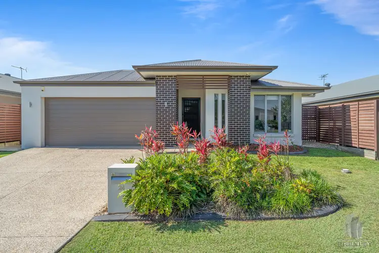 24 Amaranthine Street
