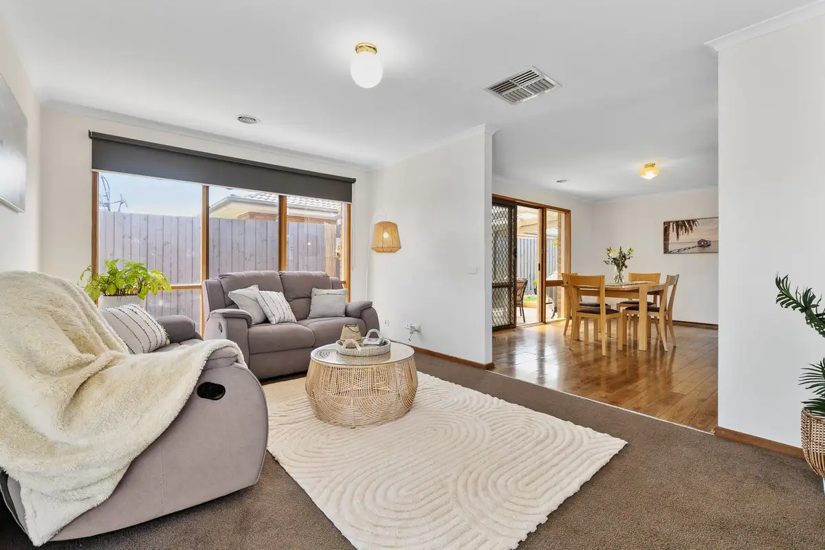 Main view of Homely unit listing, 1/15 Quarrion Drive, Carrum Downs VIC 3201