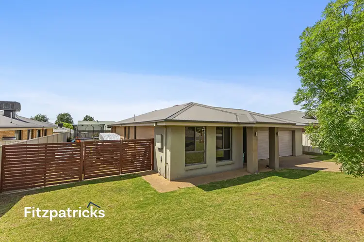 8 Pinnacle Place, Estella NSW 2650