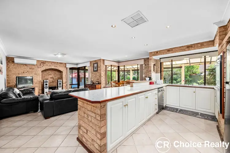 15 Oldham Place, Leeming WA 6149