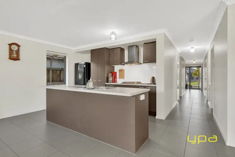 Second view of Homely house listing, 9 Mayflower Drive, Cranbourne West VIC 3977