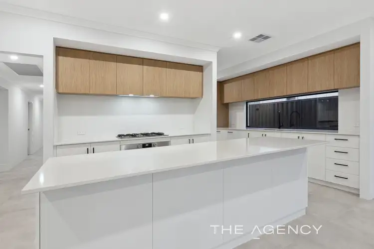 9 Mulberry Street, Treeby WA 6164