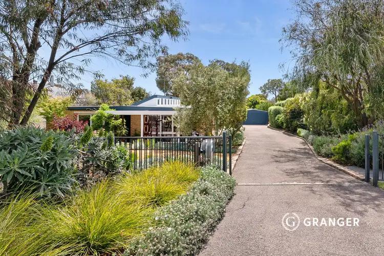 18 Fairway Crescent, Mccrae VIC 3938