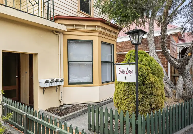 1 Crelin Street