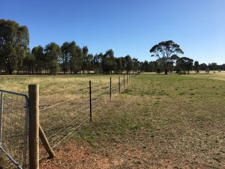 Ca 40 - 41 Sec 3 Calder Highway, Wedderburn VIC 3518