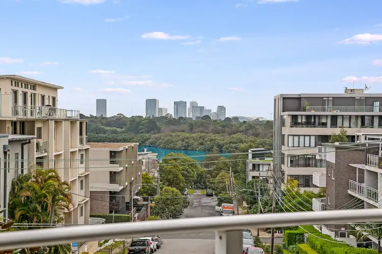 307/18 Woodlands Avenue, Breakfast Point NSW 2137