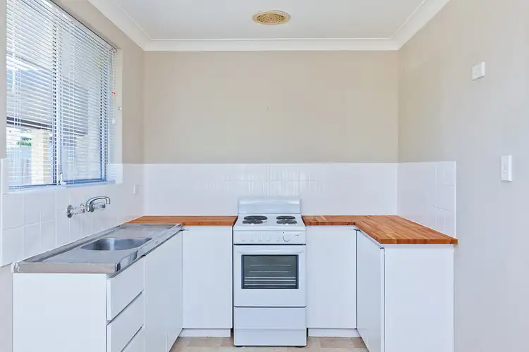 Sixth view of Homely semi-detached listing, 2 Cassard Court, Ferndale WA 6148