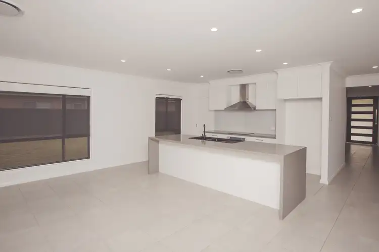 Second view of Homely house listing, 7 Hardiman Way, Griffith NSW 2680