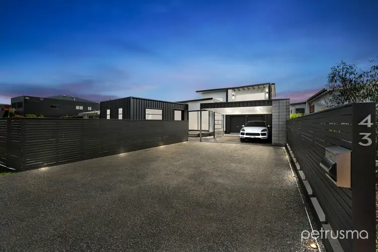 43 Balook Street