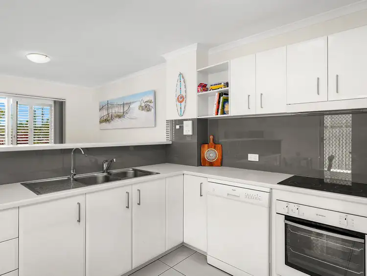 Fifth view of Homely unit listing, 2/205 Bradman Avenue, Maroochydore QLD 4558