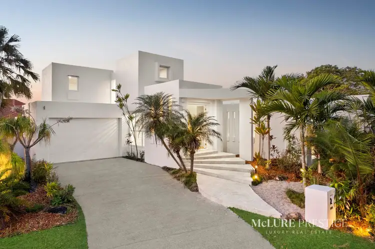 2 Topsails Place, Noosa Waters QLD 4566