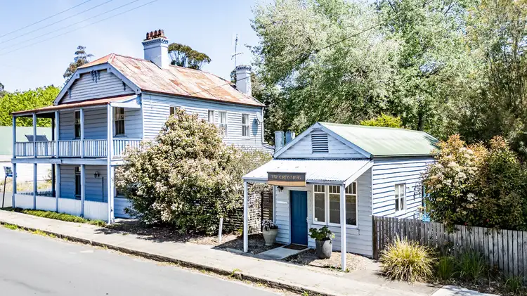21 Sharpe Street