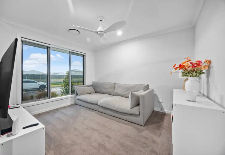 Fifth view of Homely house listing, 10 Tamborine Crescent, Banya QLD 4551