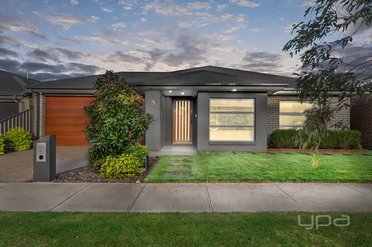 3 Cornerstone Way, Rockbank VIC 3335