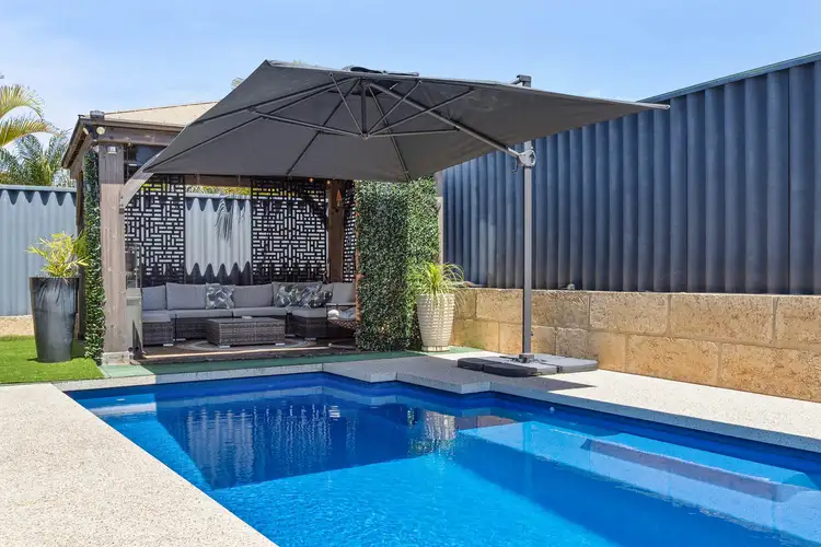 15 Hunter Way, Bertram WA 6167