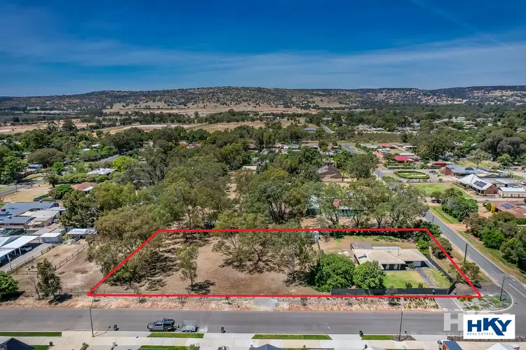 70 Orange Avenue, Upper Swan WA 6069