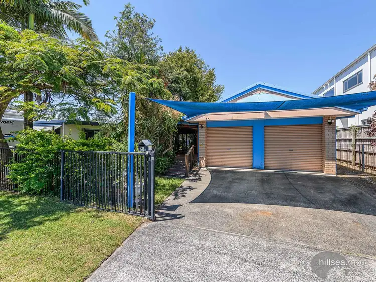 20 Mallard Avenue, Paradise Point QLD 4216