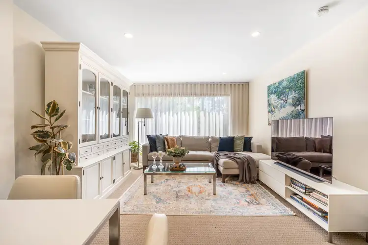 2/276 Churchill Avenue, Sandy Bay TAS 7005