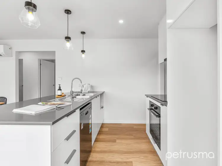 Sixth view of Homely unit listing, 2-4/233 Cambridge Road, Warrane TAS 7018