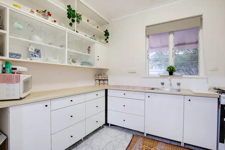 Sixth view of Homely house listing, 10 Wynyard Way, Thornlie WA 6108